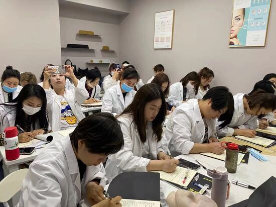 肇庆微整技术学校 开启专业医美学习之旅，在线咨询助您轻松启航